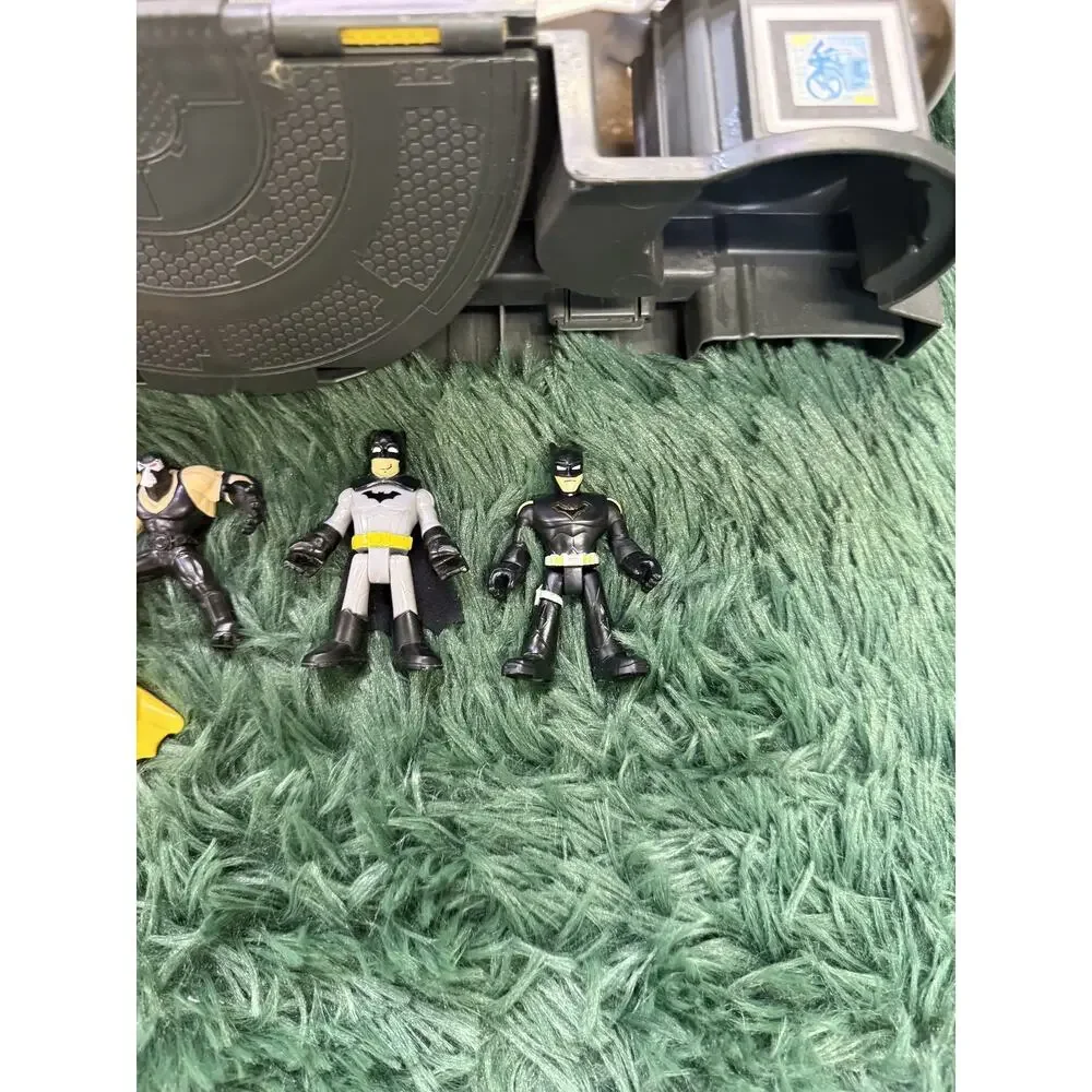 Fisher-Price Imaginext DC Super Friends Transforming Batcave Playset with 5